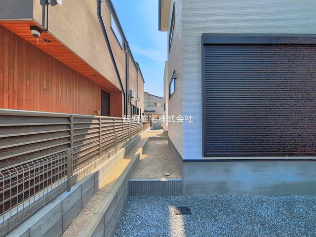 G00393501 千葉県松戸市新松戸７丁目 新築一戸建て 6598万円 土地面積141.38m² (約42.76坪) 建物面積107.85m² (約32.62坪) 間取り４ＬＤＫ 築年月2026年03月(築１年以内)【外観13】