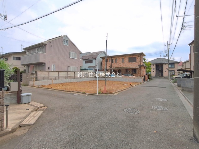 G00393534 東京都東久留米市氷川台２丁目 新築一戸建て 4490万円 土地面積87.83m² (約26.56坪) 建物面積70.38m² (約21.28坪) 間取り３ＬＤＫ 築年月2026年07月【外観6】