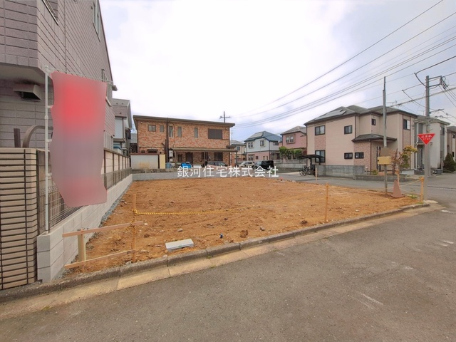 G00393534 東京都東久留米市氷川台２丁目 新築一戸建て 4490万円 土地面積87.83m² (約26.56坪) 建物面積70.38m² (約21.28坪) 間取り３ＬＤＫ 築年月2026年07月【外観7】