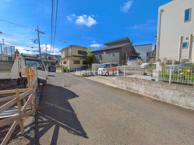 G00393536 神奈川県秦野市渋沢上２丁目 新築一戸建て 3880万円 土地面積195.22m² (約59.05坪) 建物面積106.87m² (約32.32坪) 間取り４ＬＤＫ 築年月2026年08月【外観8】