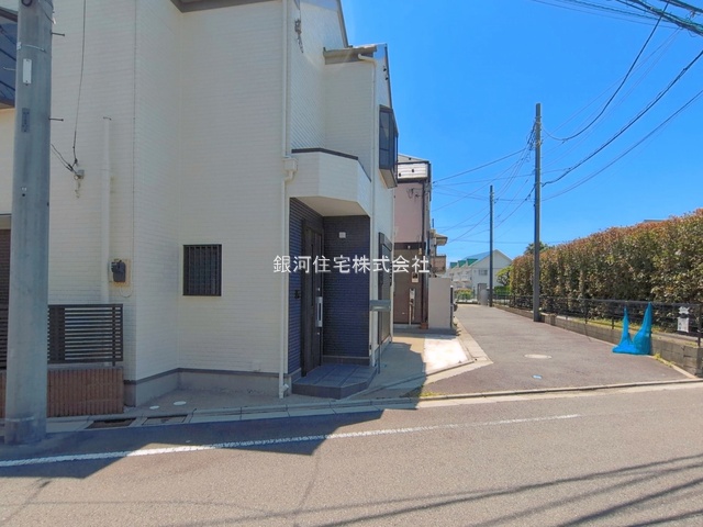 G00393639 東京都江戸川区鹿骨５丁目 中古一戸建て 4990万円 土地面積86.16m² (約26.06坪) 建物面積88.60m² (約26.80坪) 間取り４ＬＤＫ 築年月2004年03月(築22年)【外観11】
