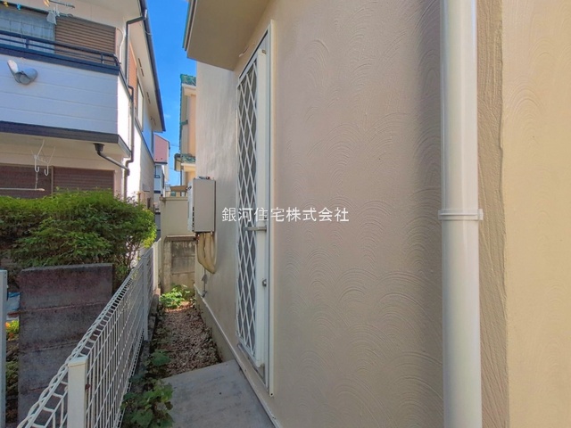 G00393732 神奈川県相模原市緑区相原６丁目 中古一戸建て 2299万円 土地面積96.17m² (約29.09坪) 建物面積76.18m² (約23.04坪) 間取り３ＬＤＫ 築年月2005年04月(築21年)【外観13】
