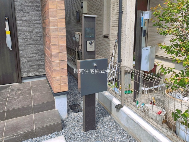 G00393901 千葉県松戸市新松戸南２丁目 新築一戸建て 5380万円 土地面積117.46m² (約35.53坪) 建物面積96.26m² (約29.11坪) 間取り３ＬＤＫ 築年月2026年04月(築１年以内)【外観12】