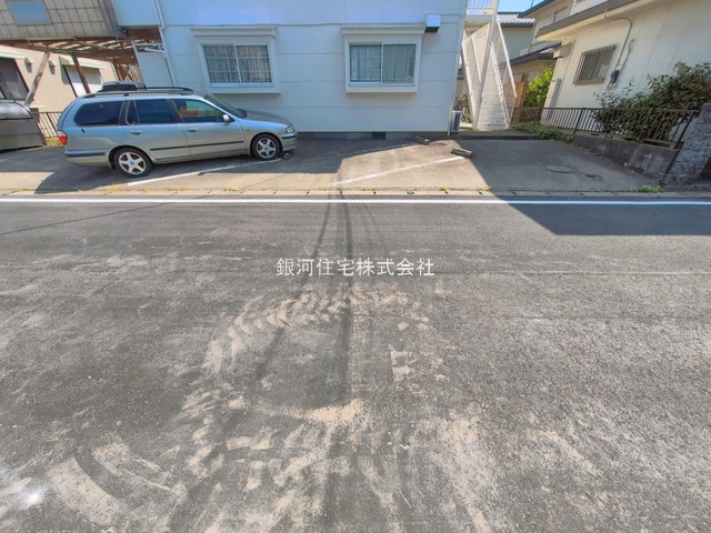 G00393902 千葉県松戸市新松戸南２丁目 新築一戸建て 5680万円 土地面積100.77m² (約30.48坪) 建物面積94.60m² (約28.61坪) 間取り３ＬＤＫ 築年月2026年06月(築１年以内)【外観10】