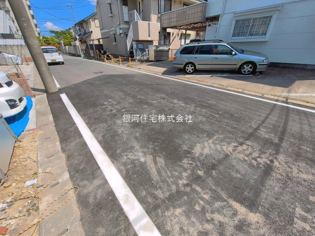 G00393902 千葉県松戸市新松戸南２丁目 新築一戸建て 5680万円 土地面積100.77m² (約30.48坪) 建物面積94.60m² (約28.61坪) 間取り３ＬＤＫ 築年月2026年06月(築１年以内)【外観11】