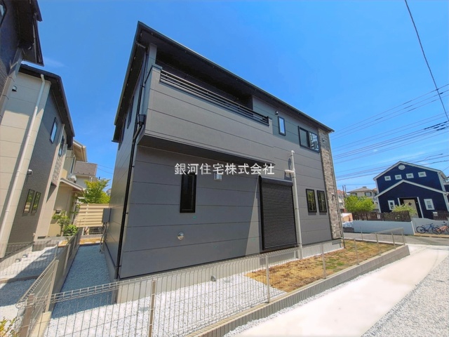 G00393998 神奈川県横浜市栄区桂台西２丁目 新築一戸建て 6099万円 土地面積179.24m² (約54.22坪) 建物面積108.47m² (約32.81坪) 間取り４ＬＤＫ 築年月2026年05月(築１年以内)【外観13】