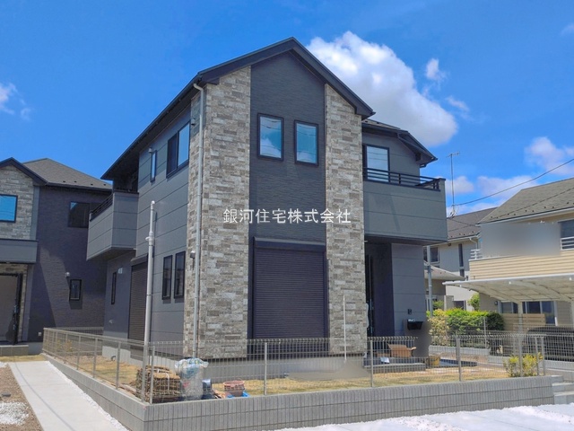 G00393998 神奈川県横浜市栄区桂台西２丁目 新築一戸建て 6099万円 土地面積179.24m² (約54.22坪) 建物面積108.47m² (約32.81坪) 間取り４ＬＤＫ 築年月2026年05月(築１年以内)【外観18】