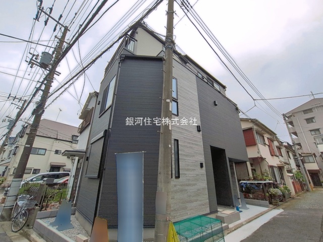 G00394002 神奈川県川崎市川崎区小田１丁目 新築一戸建て 4880万円 土地面積44.14m² (約13.35坪) 建物面積79.03m² (約23.90坪) 間取り３ＬＤＫ 築年月2026年07月【外観2】
