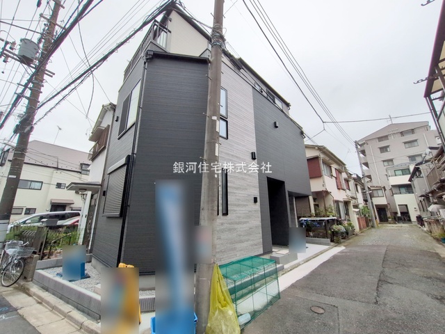 G00394002 神奈川県川崎市川崎区小田１丁目 新築一戸建て 4880万円 土地面積44.14m² (約13.35坪) 建物面積79.03m² (約23.90坪) 間取り３ＬＤＫ 築年月2026年07月【外観3】
