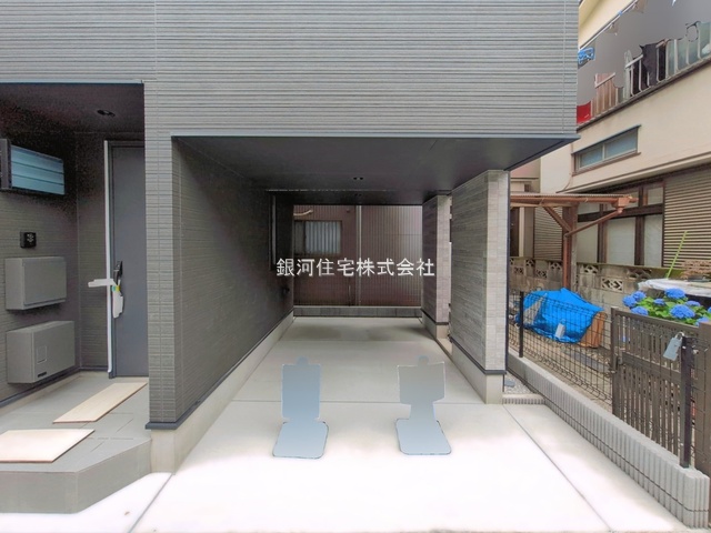 G00394002 神奈川県川崎市川崎区小田１丁目 新築一戸建て 4880万円 土地面積44.14m² (約13.35坪) 建物面積79.03m² (約23.90坪) 間取り３ＬＤＫ 築年月2026年07月【外観10】