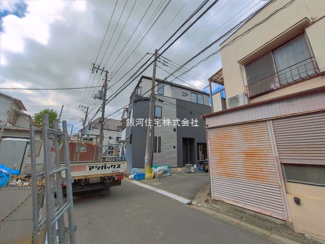 G00394002 神奈川県川崎市川崎区小田１丁目 新築一戸建て 4880万円 土地面積44.14m² (約13.35坪) 建物面積79.03m² (約23.90坪) 間取り３ＬＤＫ 築年月2026年07月【外観16】