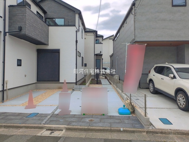 G00394015 東京都練馬区石神井台３丁目 新築一戸建て 7980万円 土地面積109.80m² (約33.21坪) 建物面積97.29m² (約29.43坪) 間取り３ＬＤＫ 築年月2026年05月(築１年以内)【外観2】
