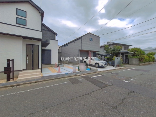G00394015 東京都練馬区石神井台３丁目 新築一戸建て 7980万円 土地面積109.80m² (約33.21坪) 建物面積97.29m² (約29.43坪) 間取り３ＬＤＫ 築年月2026年05月(築１年以内)【外観8】