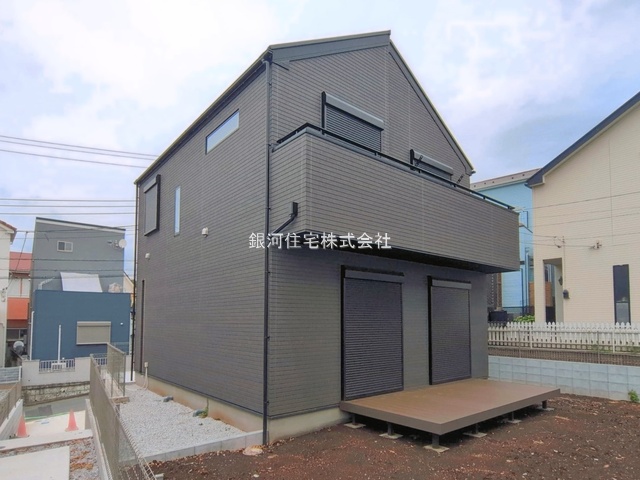 G00394042 神奈川県藤沢市藤沢５丁目 新築一戸建て 6298万円 土地面積201.08m² (約60.82坪) 建物面積101.64m² (約30.74坪) 間取り４ＬＤＫ 築年月2026年06月(築１年以内)【外観2】