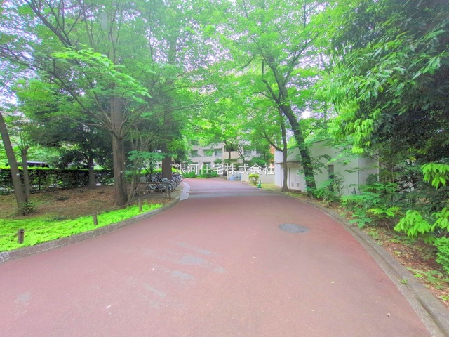 G00394061 東京都西東京市西原町４丁目 中古マンション 2680万円 専有面積74.49m² (約22.53坪) 間取り３ＬＤＫ 所在階5階 築年月1982年07月(築43年)【外観7】