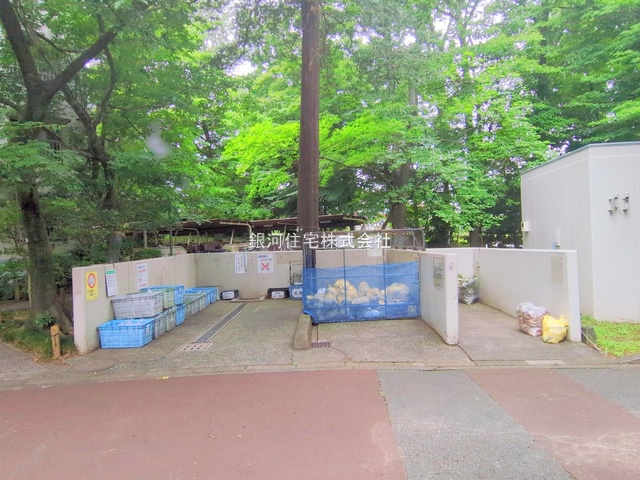 G00394061 東京都西東京市西原町４丁目 中古マンション 2680万円 専有面積74.49m² (約22.53坪) 間取り３ＬＤＫ 所在階5階 築年月1982年07月(築43年)【外観11】
