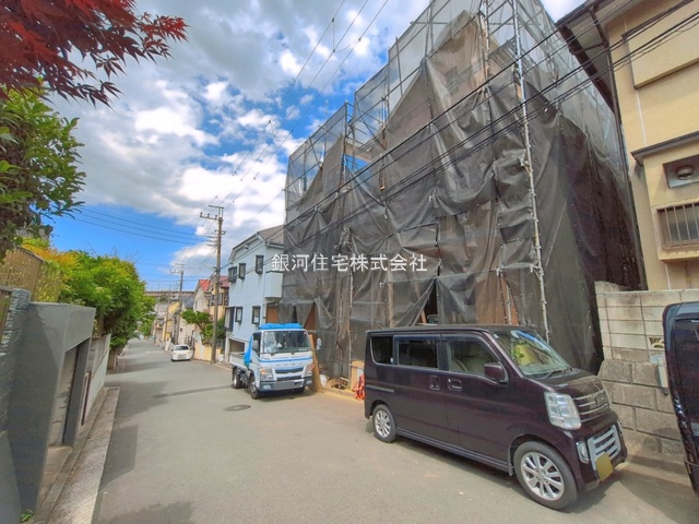 G00394597 神奈川県横浜市神奈川区菅田町 新築一戸建て 4180万円 土地面積53.62m² (約16.22坪) 建物面積101.09m² (約30.57坪) 間取り２ＳＬＤＫ 築年月2026年07月【外観6】
