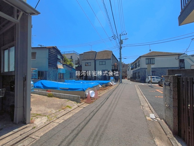 G00394638 東京都品川区旗の台２丁目 新築一戸建て 9280万円 土地面積40.54m² (約12.26坪) 建物面積64.45m² (約19.49坪) 築年月2026年09月【外観8】