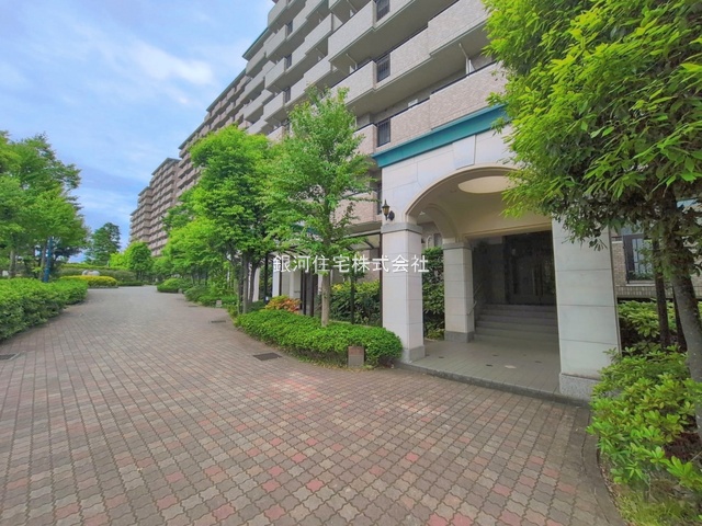 G00394758 神奈川県横浜市泉区緑園４丁目 中古マンション 3980万円 専有面積62.50m² (約18.90坪) 間取り２ＬＤＫ 所在階1階 築年月2001年05月(築25年)【外観5】