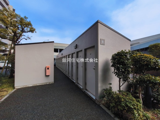 G00394759 神奈川県鎌倉市岡本 中古マンション 5999万円 専有面積95.86m² (約28.99坪) 間取り３ＬＤＫ 所在階3階 築年月1999年01月(築27年)【外観9】