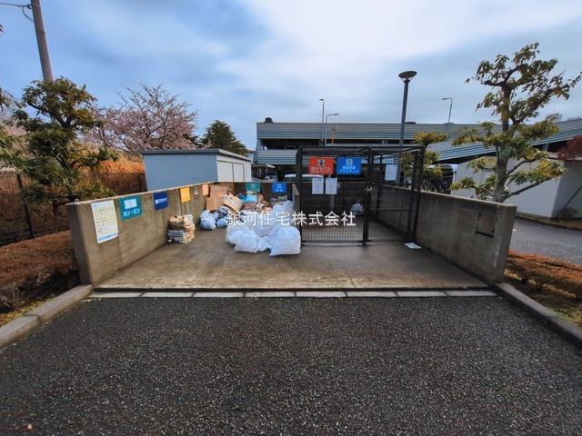 G00394759 神奈川県鎌倉市岡本 中古マンション 5999万円 専有面積95.86m² (約28.99坪) 間取り３ＬＤＫ 所在階3階 築年月1999年01月(築27年)【外観11】