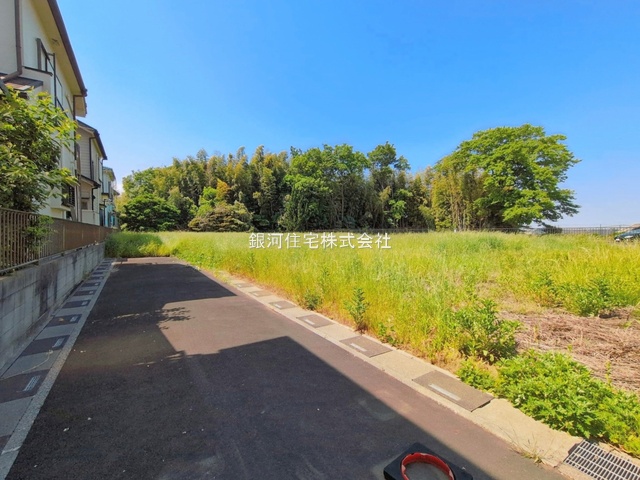 G00394902 埼玉県北葛飾郡松伏町大字築比地 土地 2980万円 土地面積1354.63m² (約409.77坪)【外観2】