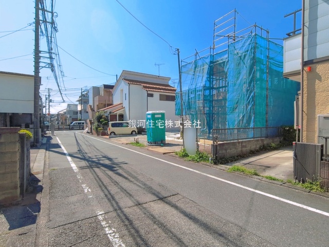 G00395931 東京都青梅市河辺町６丁目 新築一戸建て 4280万円 土地面積128.85m² (約38.97坪) 建物面積94.76m² (約28.66坪) 間取り４ＬＤＫ 築年月2026年10月【外観3】