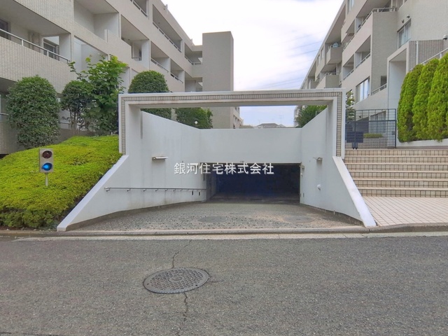 G00396338 神奈川県横浜市保土ヶ谷区境木本町 中古マンション 5180万円 専有面積104.10m² (約31.49坪) 間取り３ＬＤＫ 所在階2階 築年月1988年06月(築38年)【外観6】