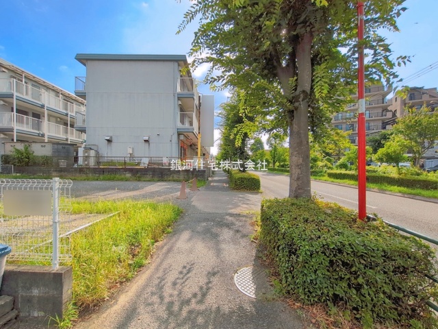 G00396368 東京都八王子市下柚木２丁目 新築一戸建て 5980万円 土地面積170.15m² (約51.47坪) 建物面積95.58m² (約28.91坪) 間取り４ＬＤＫ 築年月2026年12月【外観6】