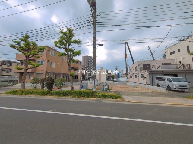G00396399 東京都足立区東伊興３丁目 新築一戸建て 5680万円 土地面積85.90m² (約25.98坪) 建物面積81.87m² (約24.76坪) 築年月2026年12月【外観9】