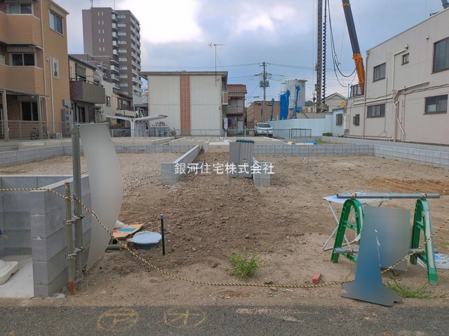 G00396400 東京都足立区東伊興３丁目 新築一戸建て 5680万円 土地面積84.20m² (約25.47坪) 建物面積81.30m² (約24.59坪) 築年月2026年12月【外観5】