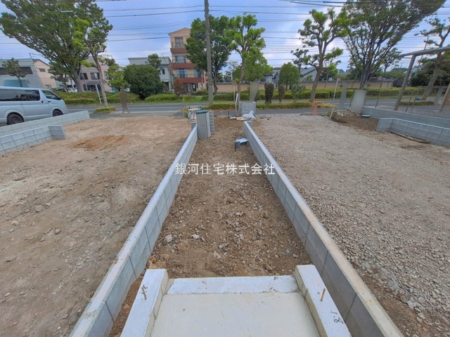 G00396400 東京都足立区東伊興３丁目 新築一戸建て 5680万円 土地面積84.20m² (約25.47坪) 建物面積81.30m² (約24.59坪) 築年月2026年12月【外観13】
