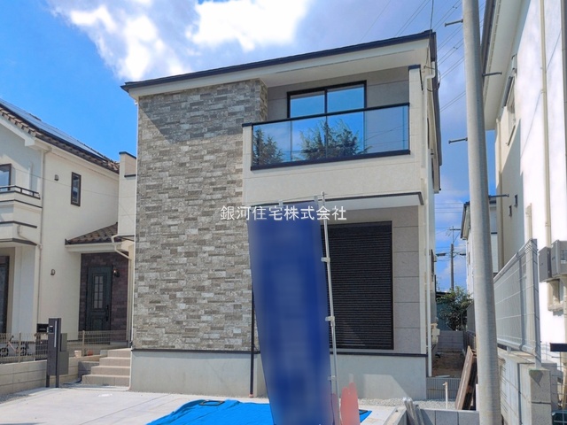 G00396509 東京都小金井市東町１丁目 新築一戸建て 9249万円 土地面積143.76m² (約43.48坪) 建物面積111.99m² (約33.87坪) 間取り４ＬＤＫ 築年月2026年08月(築１年以内)【外観7】