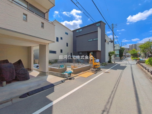 G00396516 東京都板橋区大谷口北町 新築一戸建て 6280万円 土地面積42.95m² (約12.99坪) 建物面積66.01m² (約19.96坪) 築年月2026年10月【外観6】