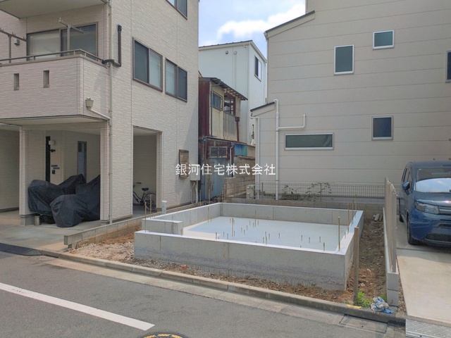 G00396516 東京都板橋区大谷口北町 新築一戸建て 6280万円 土地面積42.95m² (約12.99坪) 建物面積66.01m² (約19.96坪) 築年月2026年10月【外観8】