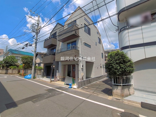 G00396583 東京都葛飾区東新小岩６丁目 新築一戸建て 5380万円 土地面積51.92m² (約15.70坪) 建物面積91.88m² (約27.79坪) 間取り２ＳＬＤＫ 築年月2026年08月(築１年以内)【外観2】