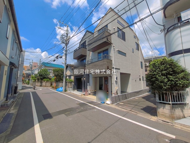 G00396583 東京都葛飾区東新小岩６丁目 新築一戸建て 5380万円 土地面積51.92m² (約15.70坪) 建物面積91.88m² (約27.79坪) 間取り２ＳＬＤＫ 築年月2026年08月(築１年以内)【外観3】