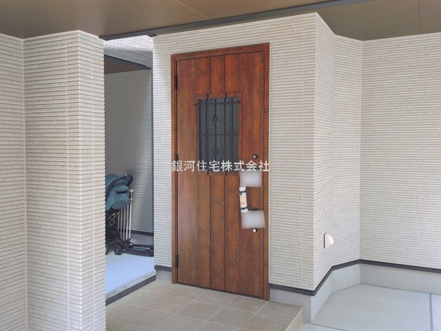 G00396583 東京都葛飾区東新小岩６丁目 新築一戸建て 5380万円 土地面積51.92m² (約15.70坪) 建物面積91.88m² (約27.79坪) 間取り２ＳＬＤＫ 築年月2026年08月(築１年以内)【外観11】