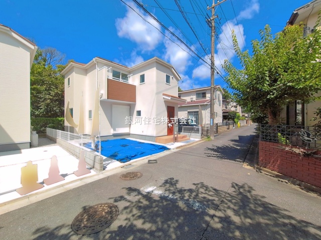 G00396587 東京都福生市大字熊川 新築一戸建て 3880万円 土地面積96.47m² (約29.18坪) 建物面積75.32m² (約22.78坪) 間取り３ＬＤＫ 築年月2026年09月【外観3】