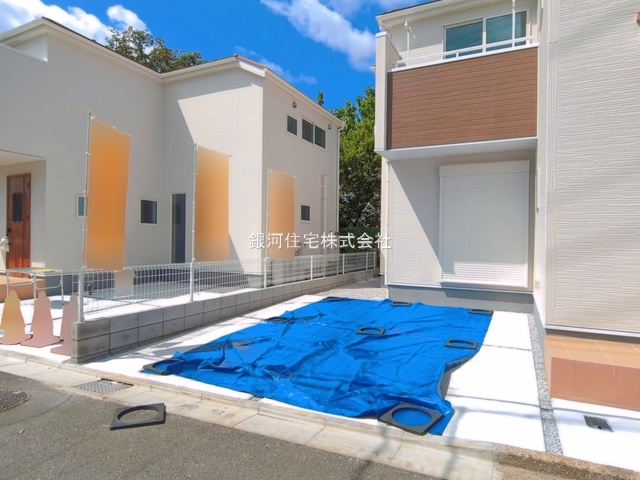 G00396587 東京都福生市大字熊川 新築一戸建て 3880万円 土地面積96.47m² (約29.18坪) 建物面積75.32m² (約22.78坪) 間取り３ＬＤＫ 築年月2026年09月【外観4】