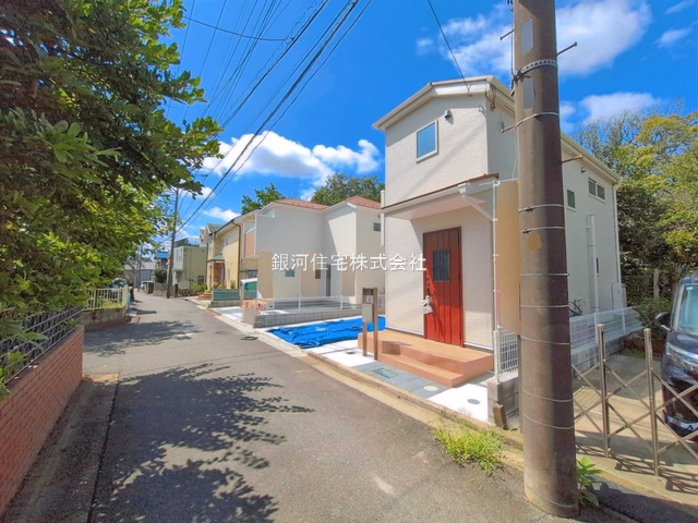 G00396587 東京都福生市大字熊川 新築一戸建て 3880万円 土地面積96.47m² (約29.18坪) 建物面積75.32m² (約22.78坪) 間取り３ＬＤＫ 築年月2026年09月【外観8】