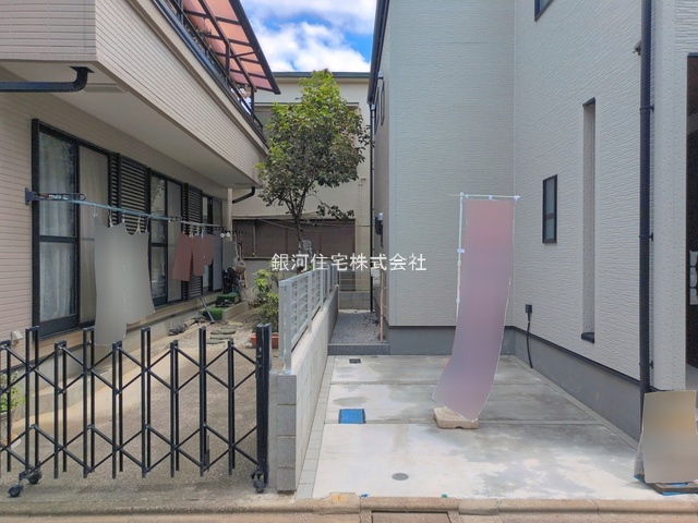 G00396602 東京都練馬区谷原１丁目 新築一戸建て 7580万円 土地面積99.05m² (約29.96坪) 建物面積104.89m² (約31.72坪) 間取り３ＬＤＫ 築年月2026年07月(築１年以内)【外観6】