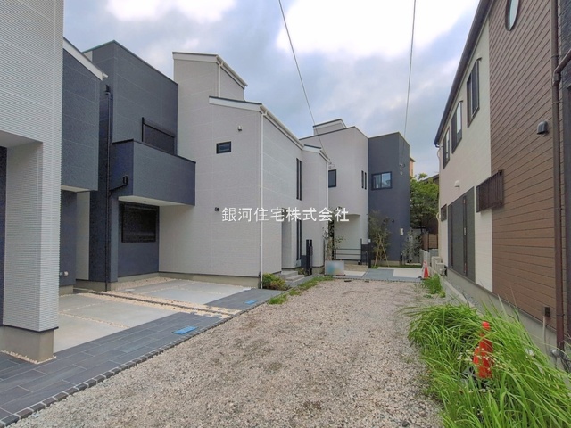 G00397089 埼玉県さいたま市南区大字大谷口 新築一戸建て 5990万円 土地面積111.78m² (約33.81坪) 建物面積108.05m² (約32.68坪) 間取り４ＬＤＫ 築年月2026年07月(築１年以内)【外観3】