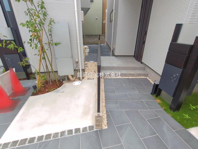 G00397089 埼玉県さいたま市南区大字大谷口 新築一戸建て 5990万円 土地面積111.78m² (約33.81坪) 建物面積108.05m² (約32.68坪) 間取り４ＬＤＫ 築年月2026年07月(築１年以内)【外観7】