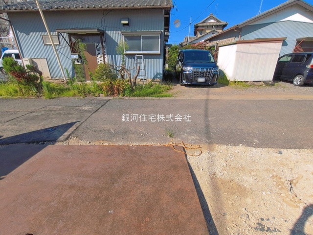 G00397225 埼玉県北葛飾郡松伏町大字松伏 新築一戸建て 3180万円 土地面積110.00m² (約33.27坪) 建物面積97.70m² (約29.55坪) 間取り３ＬＤＫ 築年月2026年11月【外観7】