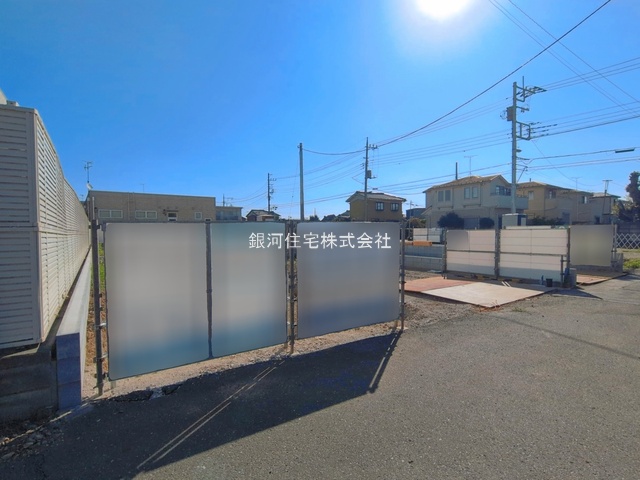 G00397225 埼玉県北葛飾郡松伏町大字松伏 新築一戸建て 3180万円 土地面積110.00m² (約33.27坪) 建物面積97.70m² (約29.55坪) 間取り３ＬＤＫ 築年月2026年11月【外観10】