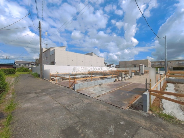 G00397226 埼玉県北葛飾郡松伏町大字松伏 新築一戸建て 3180万円 土地面積151.49m² (約45.82坪) 建物面積99.36m² (約30.05坪) 間取り３ＬＤＫ 築年月2026年11月【外観3】