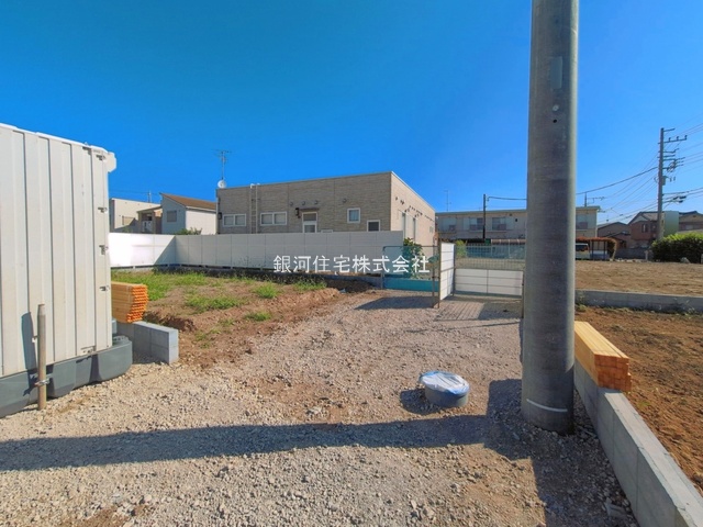 G00397227 埼玉県北葛飾郡松伏町大字松伏 新築一戸建て 2880万円 土地面積149.92m² (約45.35坪) 建物面積106.82m² (約32.31坪) 間取り４ＬＤＫ 築年月2026年11月【外観5】