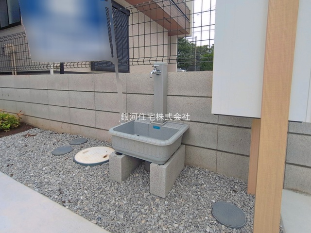 G00397518 埼玉県狭山市大字水野 新築一戸建て 4280万円 土地面積132.89m² (約40.19坪) 建物面積103.71m² (約31.37坪) 間取り４ＬＤＫ 築年月2026年07月(築１年以内)【外観4】