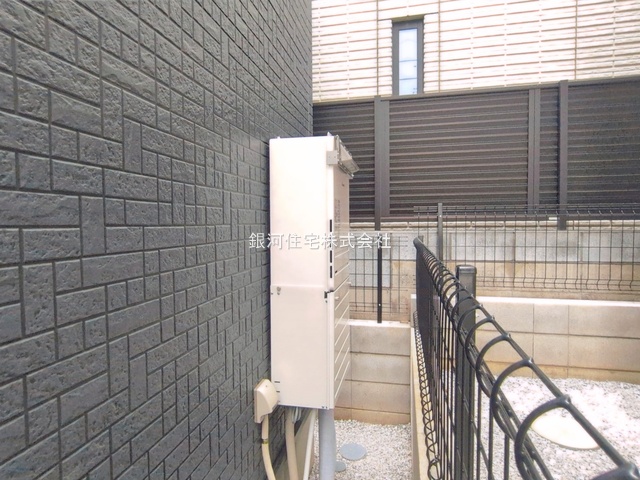 G00397518 埼玉県狭山市大字水野 新築一戸建て 4280万円 土地面積132.89m² (約40.19坪) 建物面積103.71m² (約31.37坪) 間取り４ＬＤＫ 築年月2026年07月(築１年以内)【外観8】